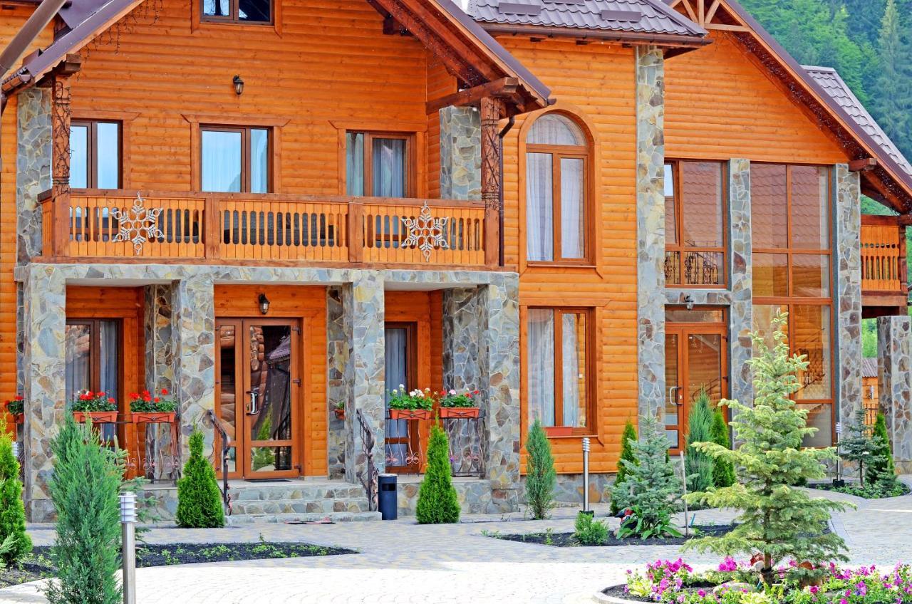 Sribni Rosy Hotel Mykulychyn Eksteriør billede
