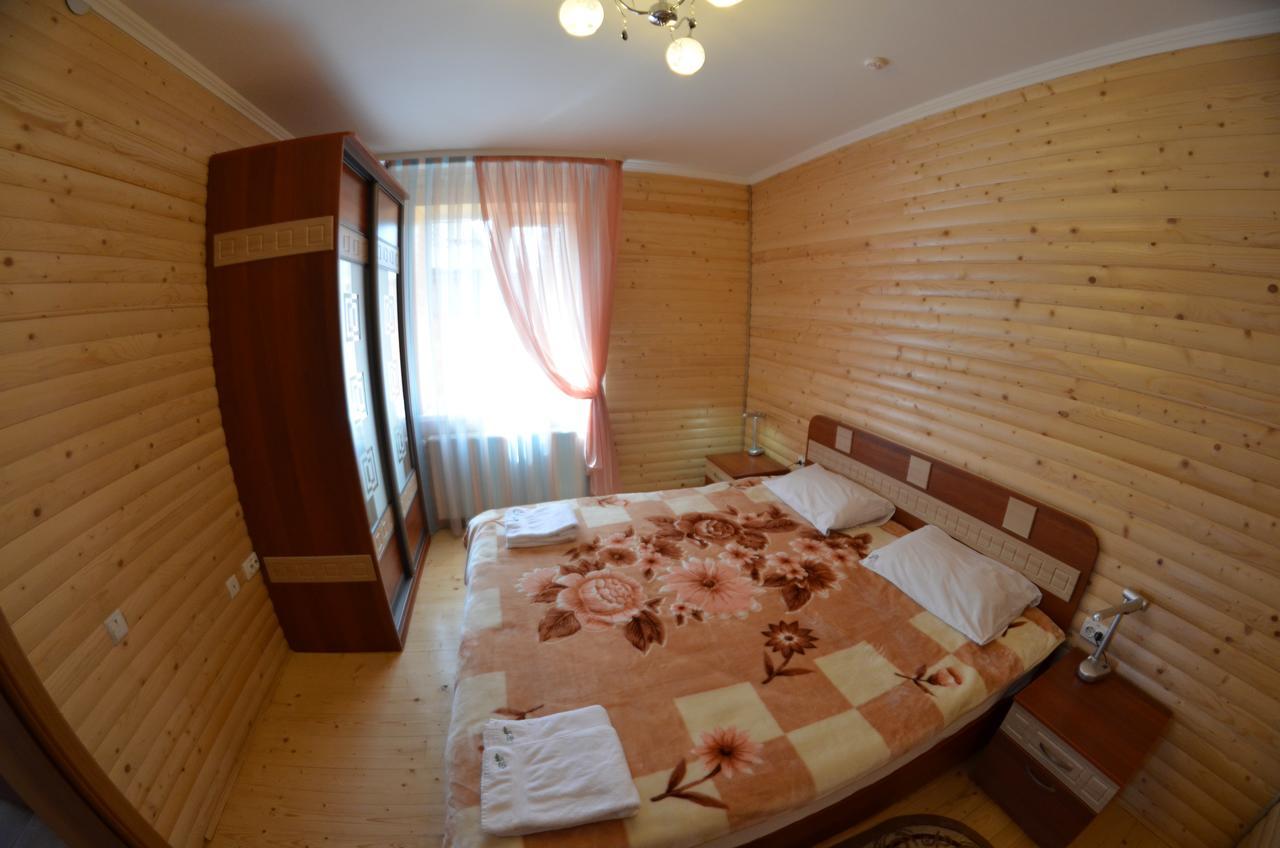 Sribni Rosy Hotel Mykulychyn Eksteriør billede