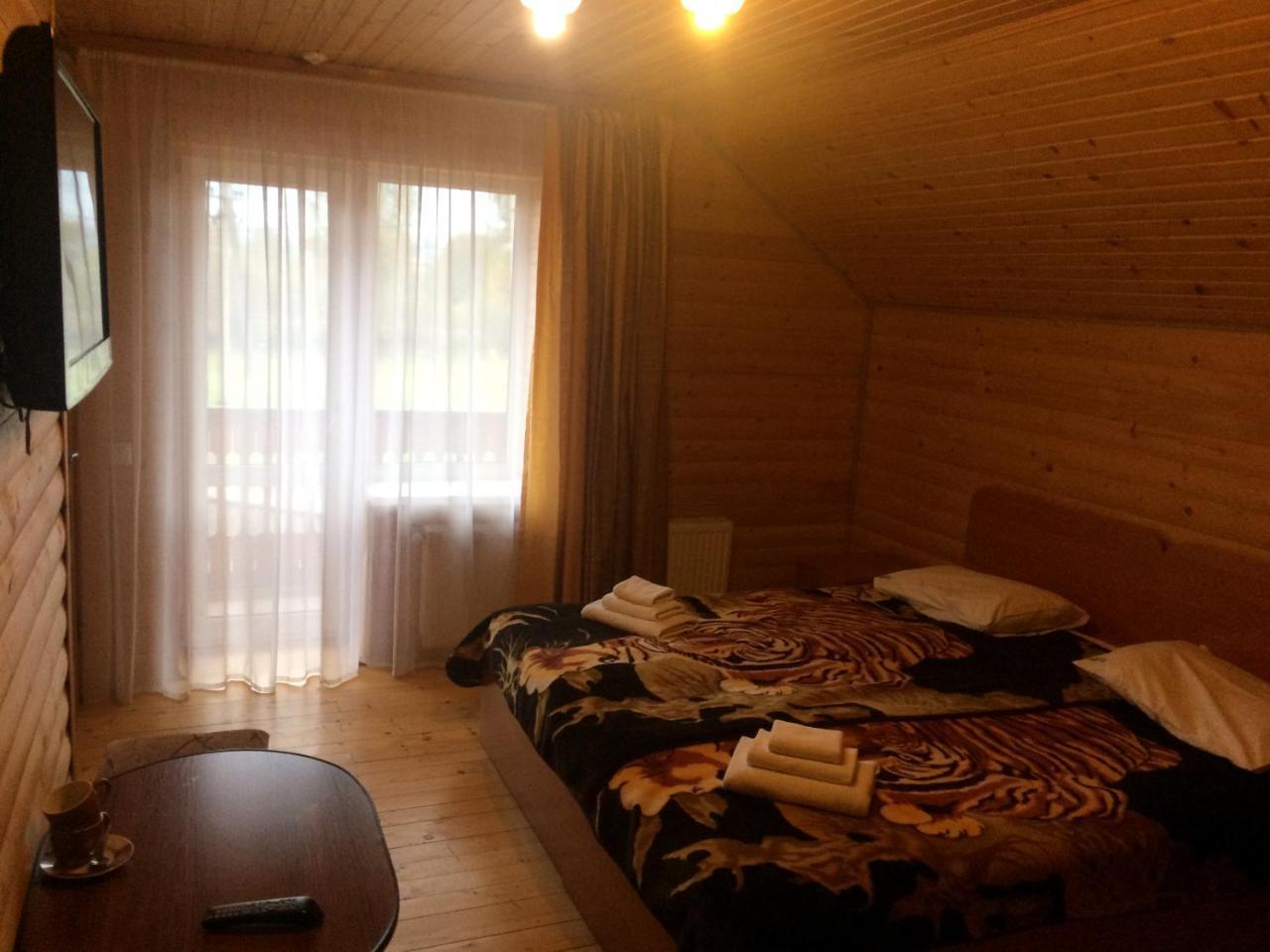 Sribni Rosy Hotel Mykulychyn Eksteriør billede